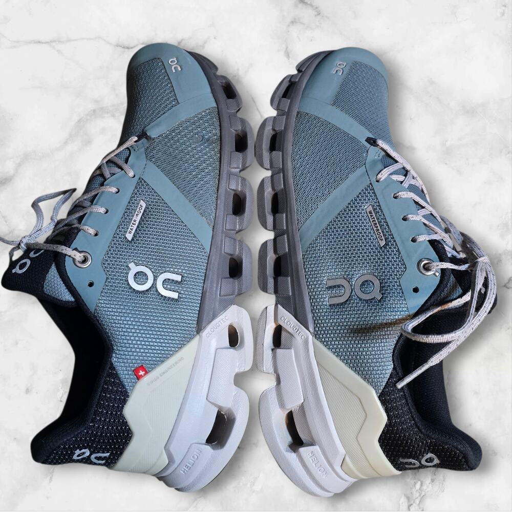 On Cloud Women's Cloudflyer Waterproof Running Sh… - image 3